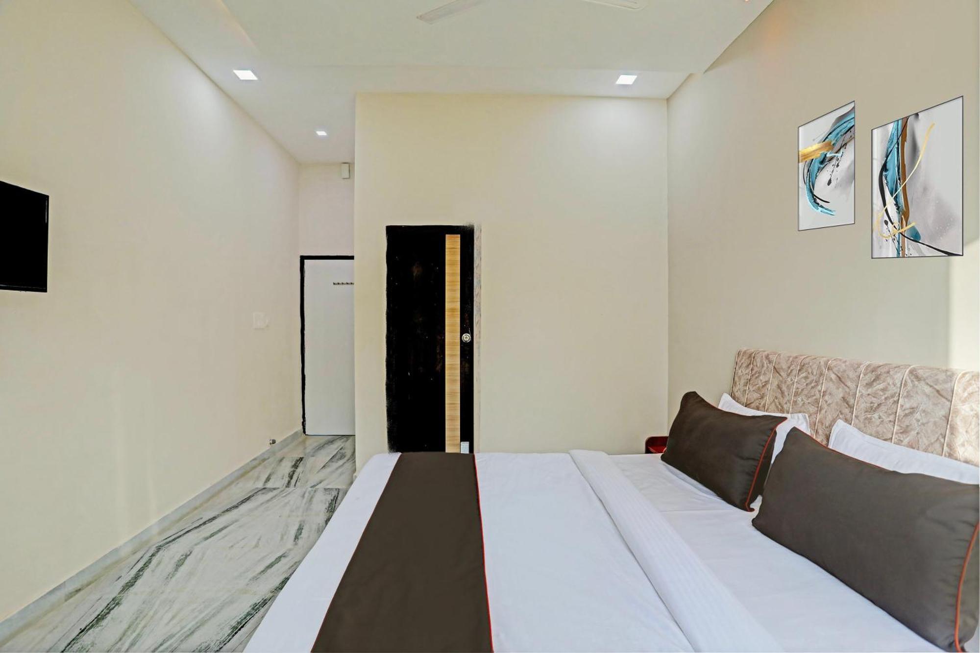 Collection O The Galaxy Resort Nathdwara Exterior photo